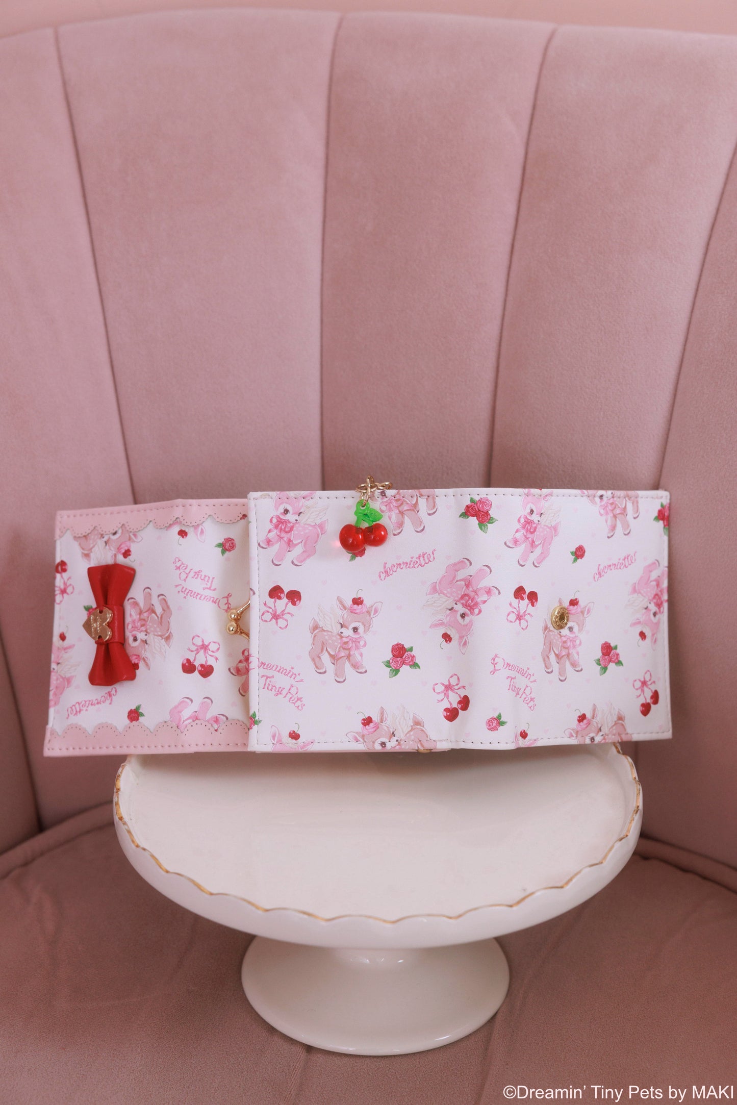dreamin' vintage fawn folding wallet